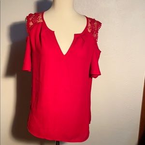 🎉5 for 15$ Beautiful red blouse
